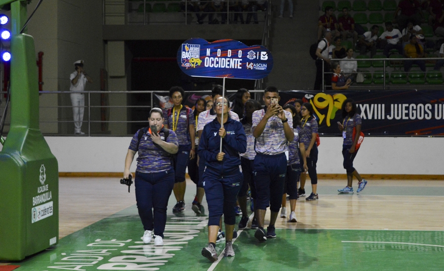 Coliseo Elías Chegwin vibró con la inauguración de la fiesta deportiva universitaria