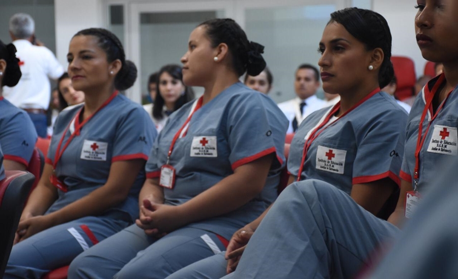 La Cruz Roja Colombiana, homologa saberes y certifica como técnicos laborales en salud a 135 reincorporados