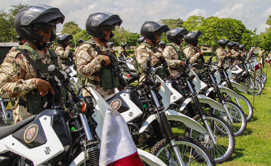 Gobernación del Atlántico entrega 46 motocicletas a las Fuerzas Militares
