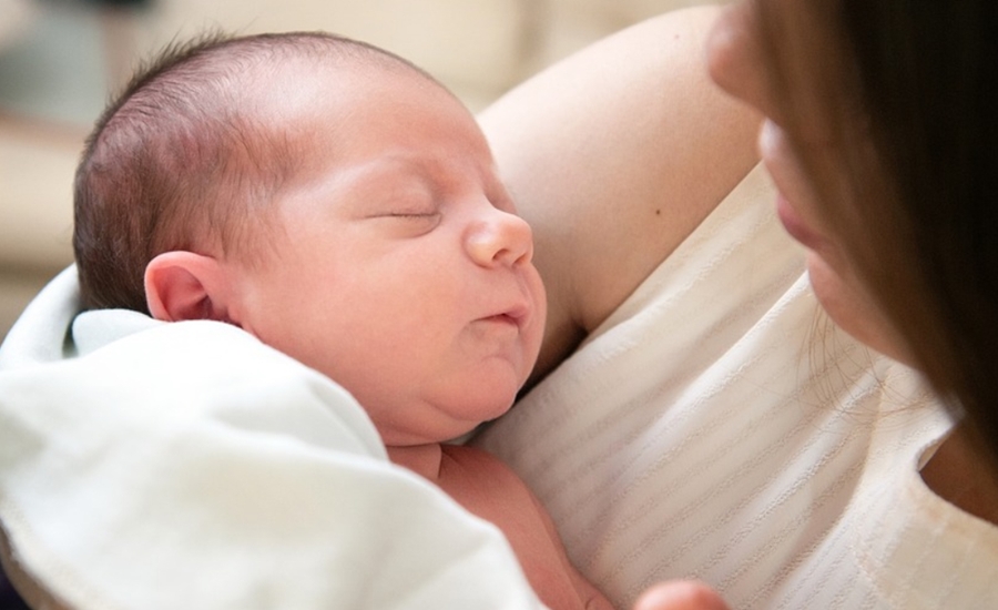 Consejos para cuidar a los recién nacidos durante el primer mes de vida