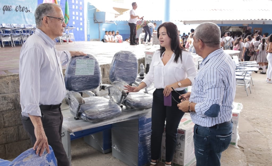 Por atención a niños víctimas de conflicto premian a Soledad con dotación para institución educativa