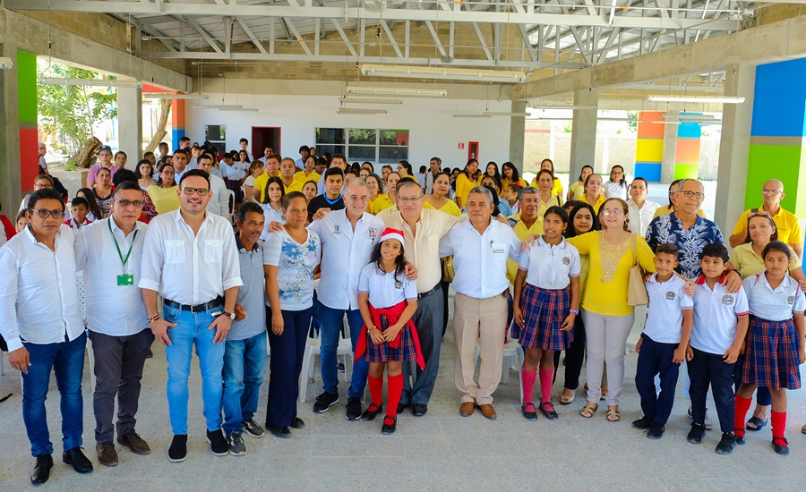 El gobernador Verano convierte en ‘Colegio 10’ al Francisco Javier Cisneros