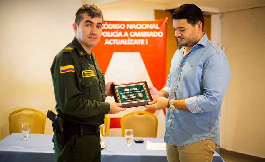 Gobernación y Policía se unen para que agentes del orden apliquen mejor la ley