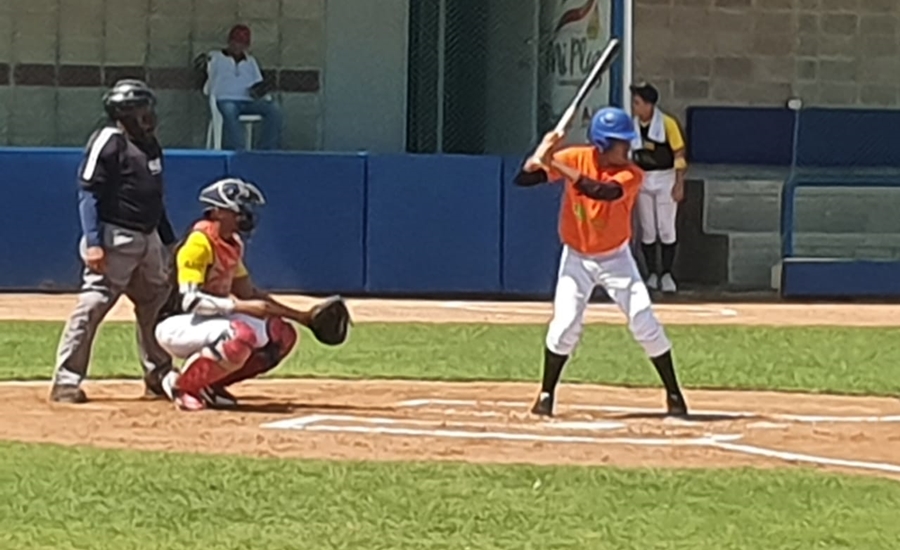 Piratas LP, actual campeón, mostró su poderío ofensivo en la apertura del torneo
