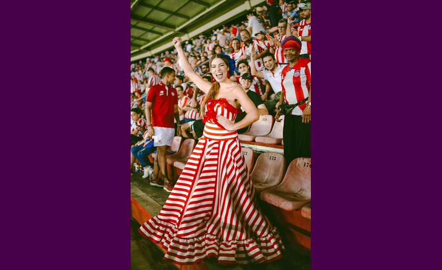 La Reina celebra con su gente el ‘triunfo Tiburón’