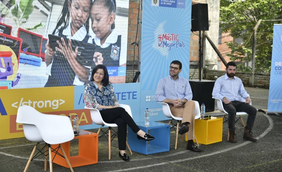 En 2020 capacitaremos más de 63.000 estudiantes en lenguajes de programación: Ministra Constaín