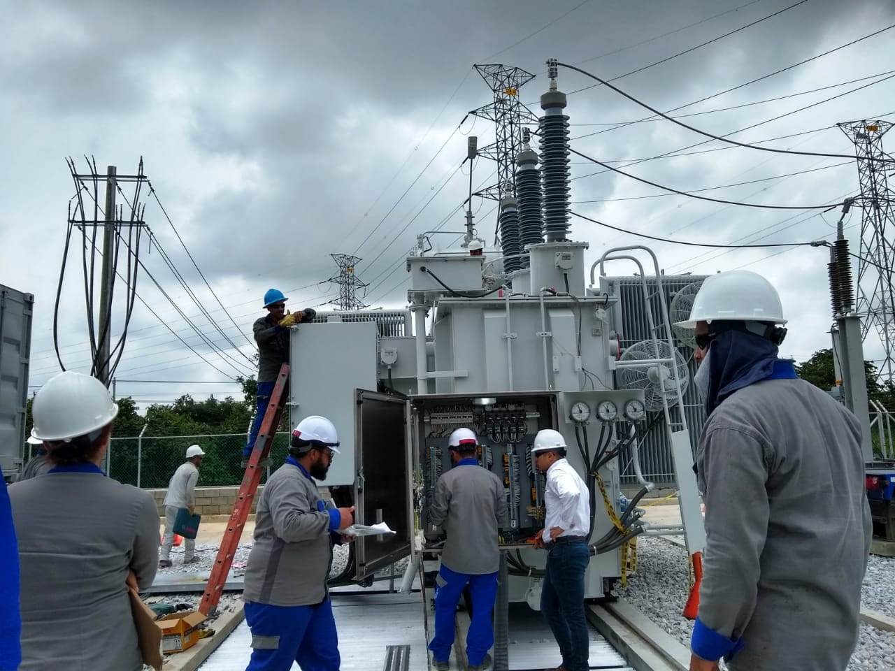 Electricaribe pone en servicio dos importantes obras en la región