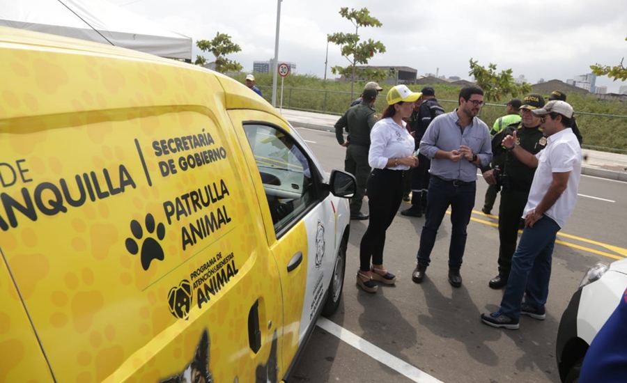 Alcalde Char pone en funcionamiento tres nuevas patrullas animales