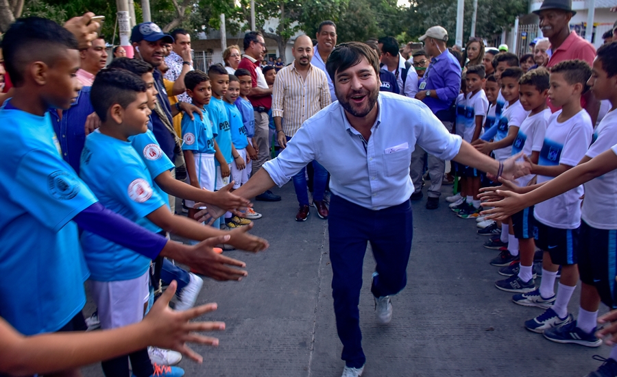 La Unión, completamente pavimentado con Barrios a la Obra