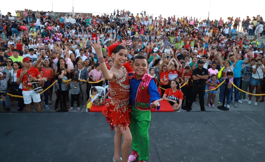 Con un lleno total en el Malecón del Río, ‘Baila Que Baila’ se convirtió en la gran Fiesta de los niños