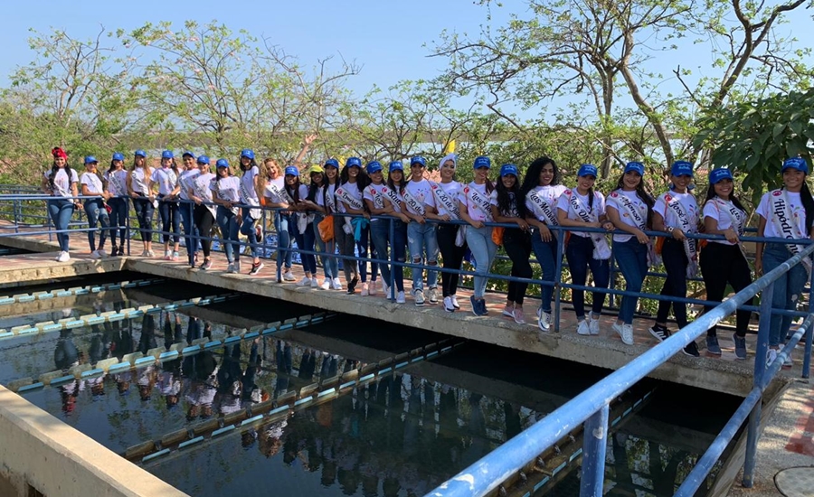 Reinas populares de visita en el acueducto de Barranquilla