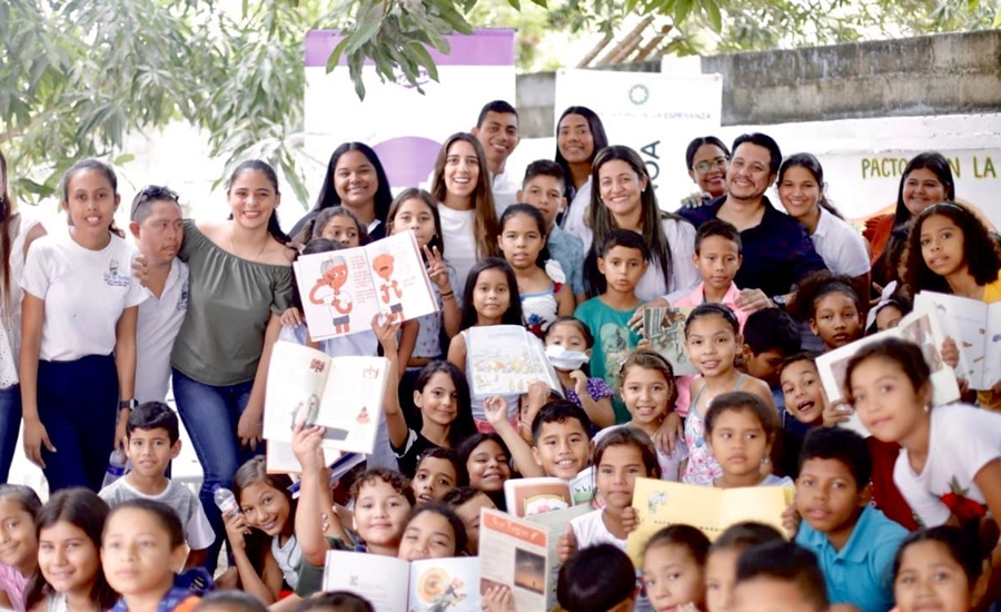 En Baranoa, niños del Atlántico firmaron pacto por la lectura