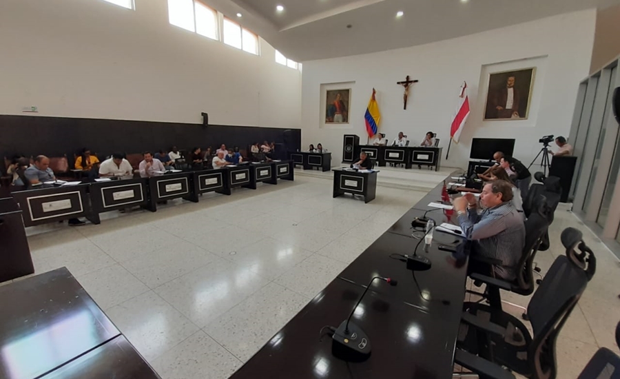 En 22 municipios y 44 corregimientos se invertirá en plazas y parques