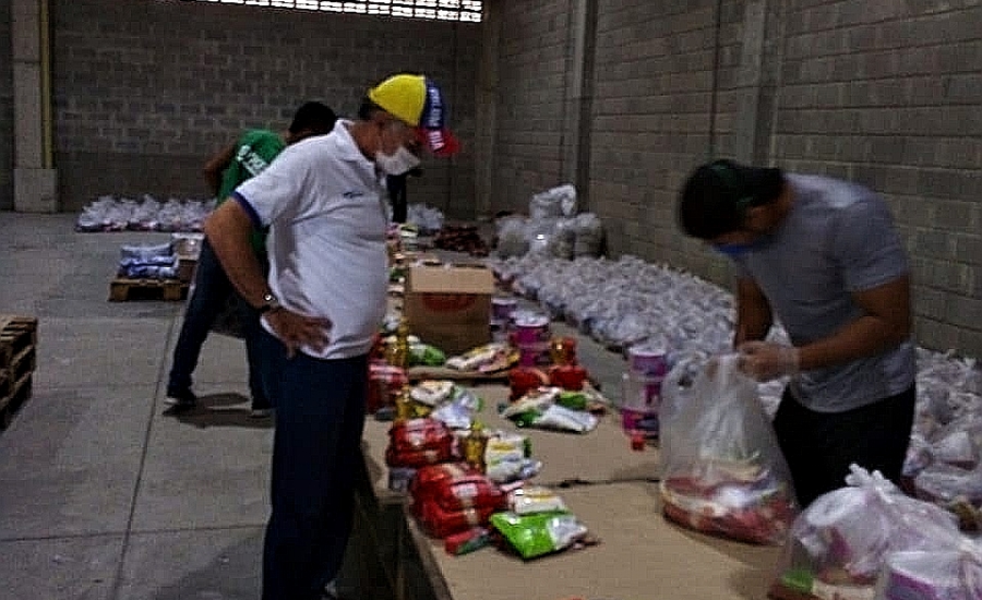 Exgobernador Eduardo Verano se une a la campaña #QuédateEnCasa con mercados para los más necesitados