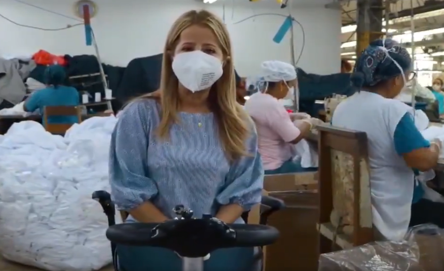 40 voluntarias confeccionan trajes protectores para la guerra contra el Covid-19