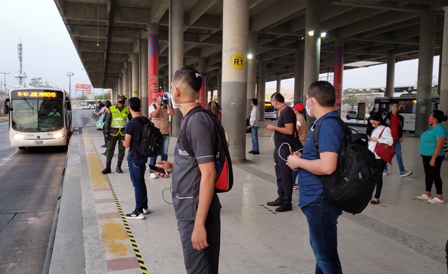 4 rutas troncales y 10 alimentadoras de Transmetro circulan más temprano desde hoy