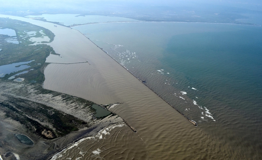 Avanza dragado en el río Magdalena: más de 1.4 millones de metros cúbicos de sedimentos han sido removidos en el 2020 en tres frentes