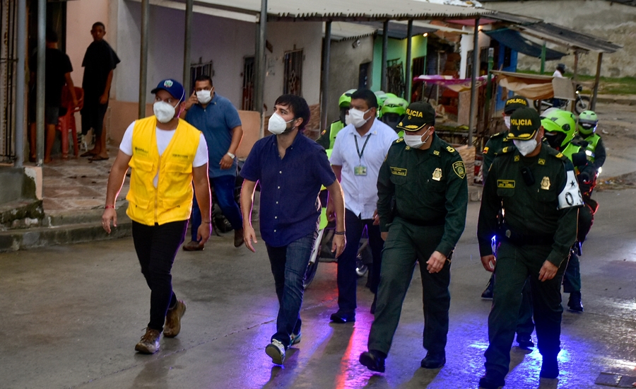 Con patrullaje, aplicación de comparendos y traslados a UCJ, autoridades hacen cumplir medidas durante pico de la pandemia