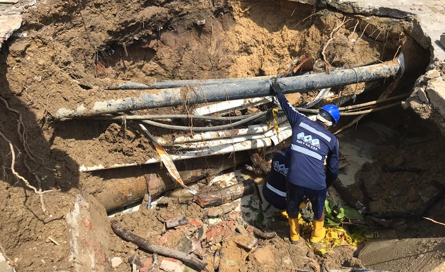 Reparación de tubería de 24 pulgadas en el barrio Villa San Pedro