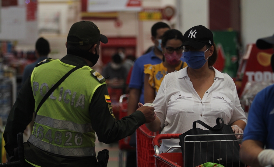 Patrulla COVID impuso cierre a Makro por incumplimiento de ‘pico y cédula’