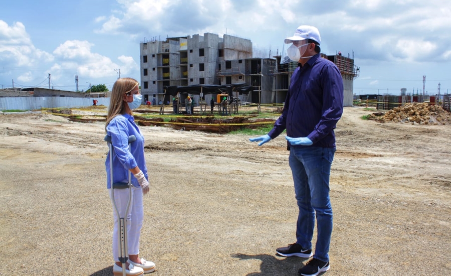 Gobernadora y alcalde de Soledad visitaron proyecto VIPA Jade II