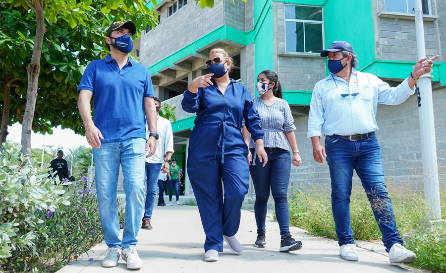 En 3 colegios distritales, alcalde Pumarejo confirmó avance de obras por encima del 93%