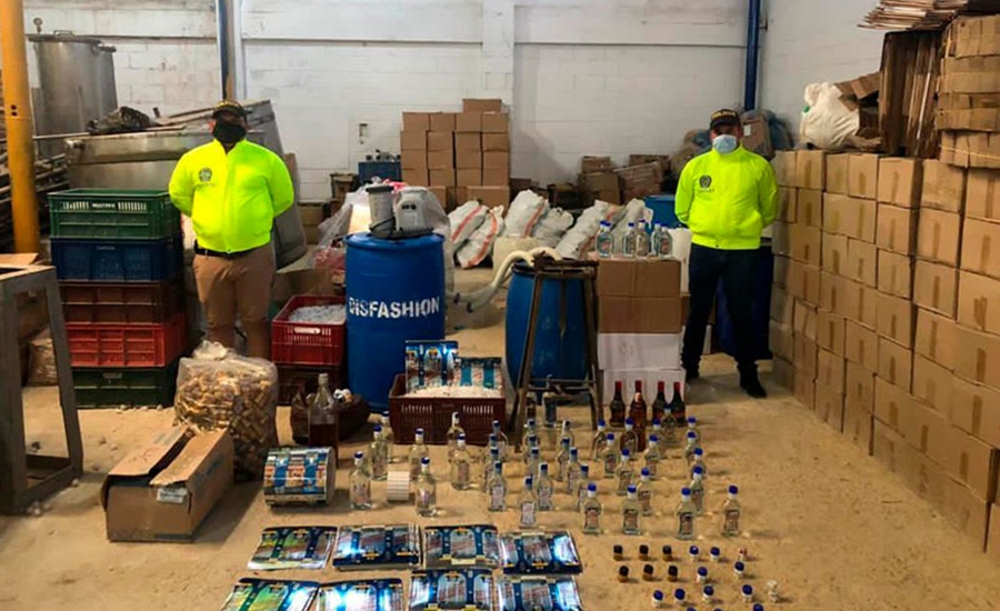 Gobernación del Atlántico apoyó operativo que desarticuló banda dedicada al tráfico de licor adulterado