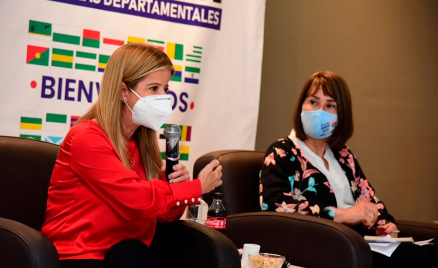 Gobernadora participa en reunión de la Confederación Nacional de Asambleas y Diputados de Colombia