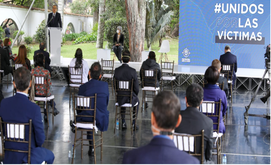 Como cabeza del Ministerio Público le pido al país que deje trabajar a la JEP en paz: Procurador