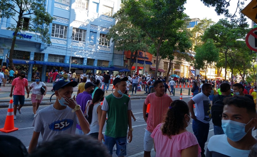 No te vistas porque no vas