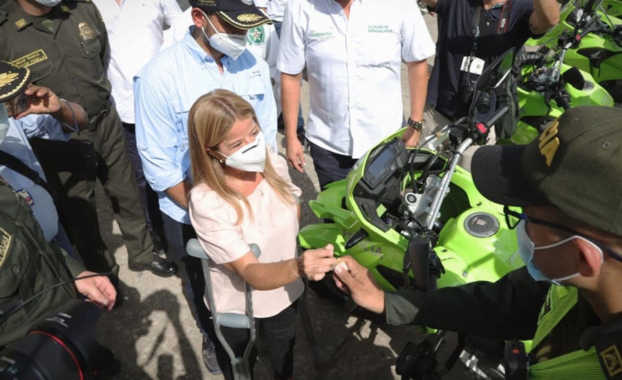 Gobernación y Ministerio del Interior entregaron 137 motocicletas a la Policía departamental