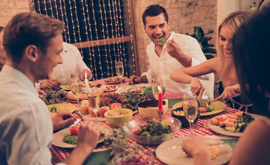 Cómo evitar intoxicaciones en la cena de fin de año, en medio de la COVID-19
