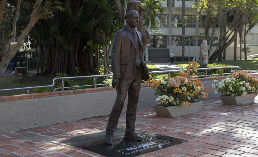 Karl C. Parrish Jr. presente por siempre en la Universidad del Norte