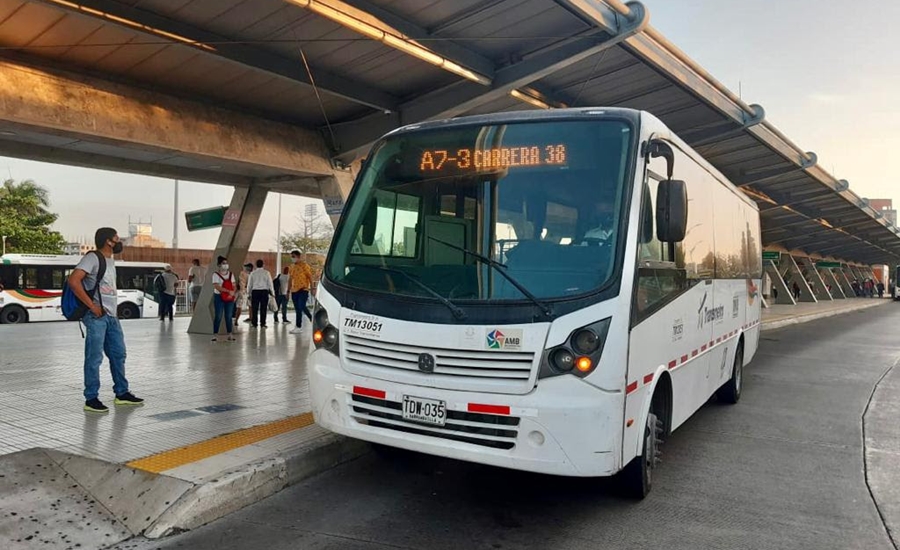 Transmetro mejora recorridos en rutas alimentadoras y reactiva servicios expresos