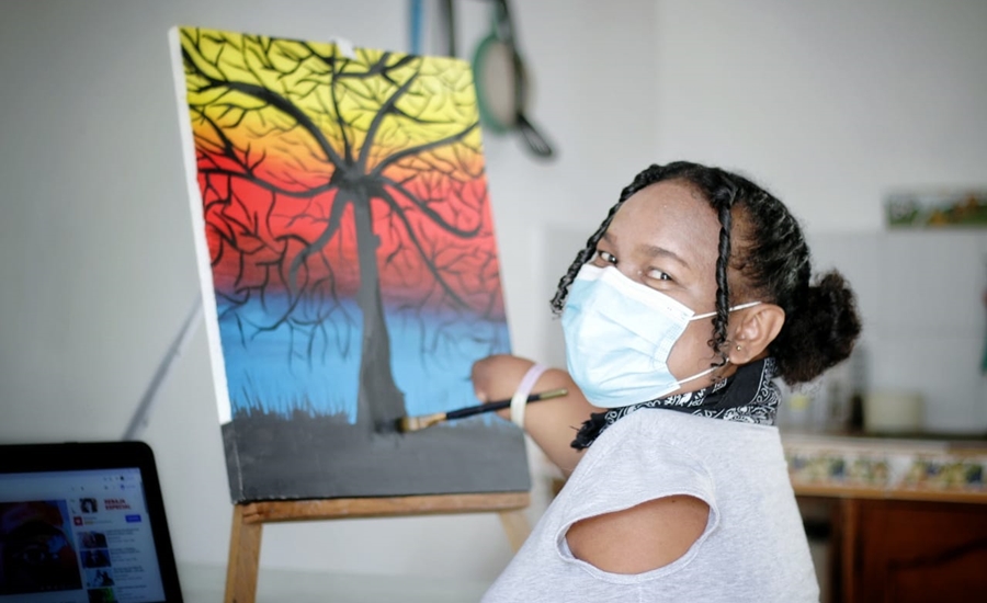 Distrito de Barranquilla ‘Impulsa un Logro’ de joven artista con discapacidad física