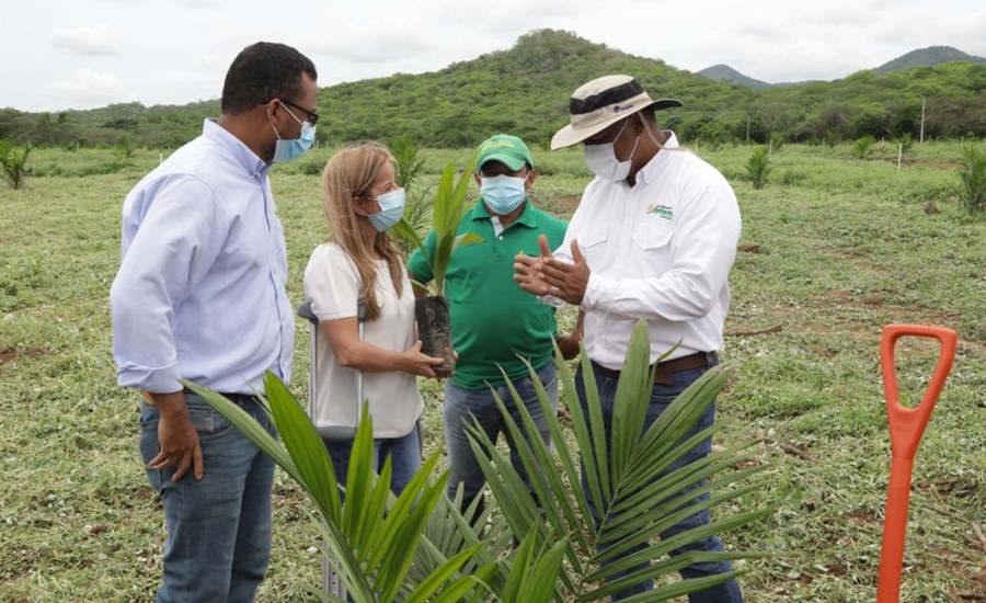 «Nuestros campesinos ya cuentan con agua, incentivos y acompañamiento para convertirse en empresarios del agro»: Elsa Noguera