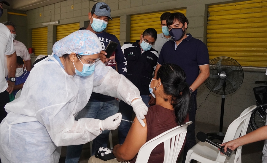 Barranquilla llegó a las 500.000 dosis de la vacuna contra el COVID-19 aplicadas para salvar vidas