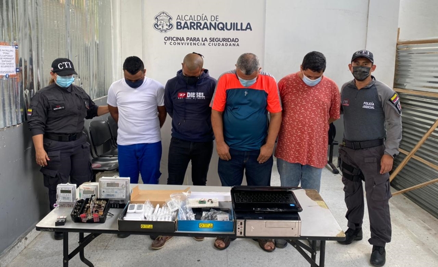 Capturadas cuatro personas por manipular medidores de energía en Barranquilla