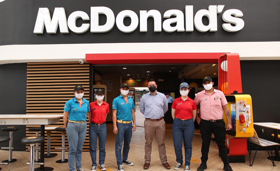 McDonald’s Colombia busca jóvenes apasionados por el café para trabajar en sus McCafé