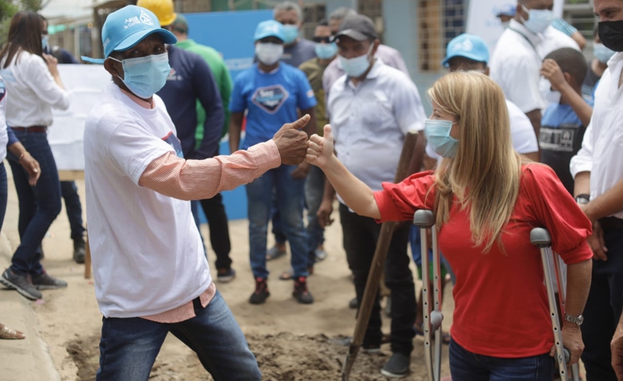 Gobernadora del Atlántico dio inicio a la construcción de redes de acueducto en Malambo y Soledad
