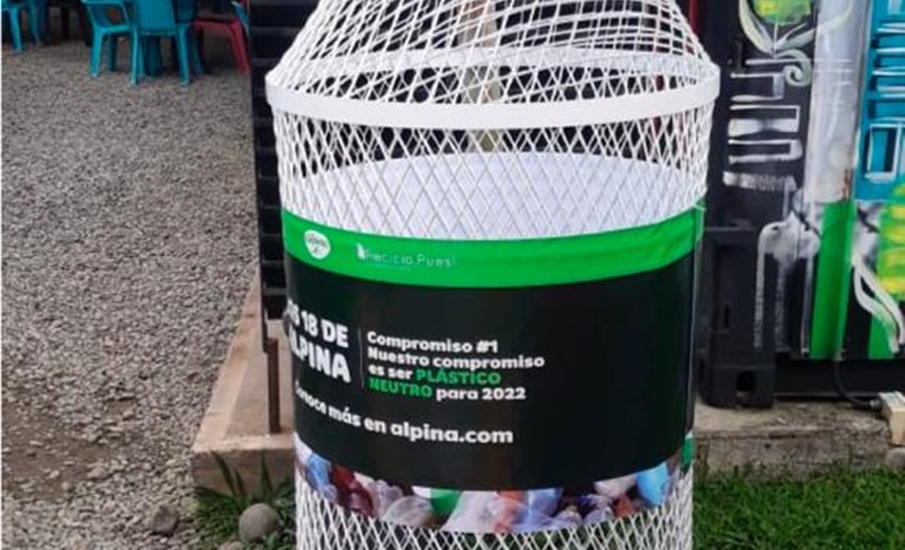 En busca de la meta Plástico Neutro, Recicla, Pues! y Alpina hacen