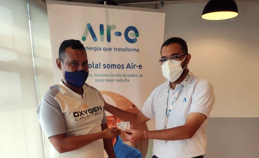 Air-e entregó tarjetas Conte a técnicos electricistas en redes de baja tensión