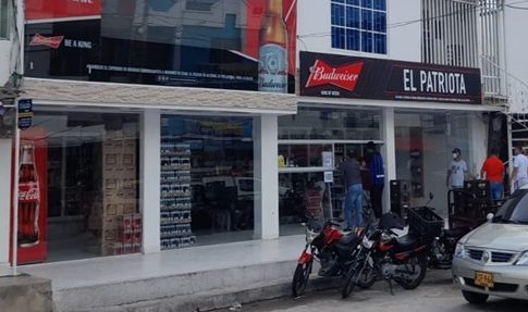 Detectan conexiones eléctricas ilegales en establecimientos comerciales