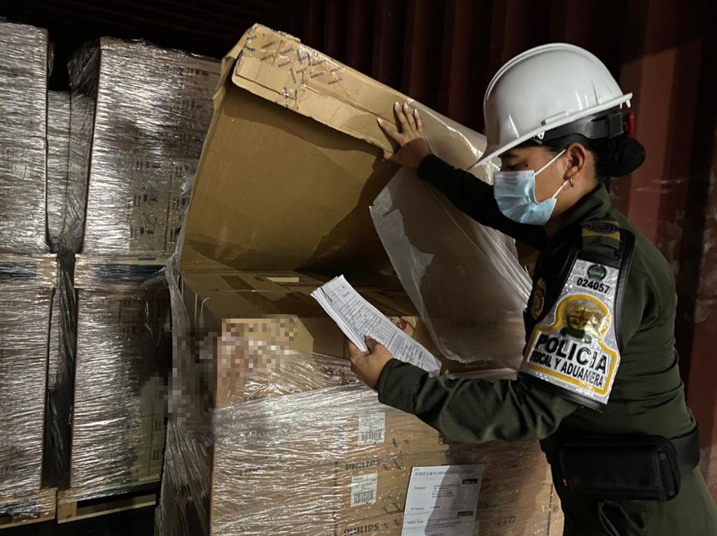 En Cartagena la Policía Fiscal y Aduanera sigue propinando golpes el contrabando de mercancías