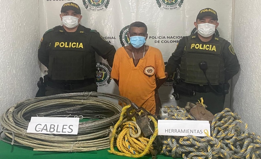 En zona rural de Juan de Acosta capturado por manipulación de redes eléctricas en la Vía al Mar