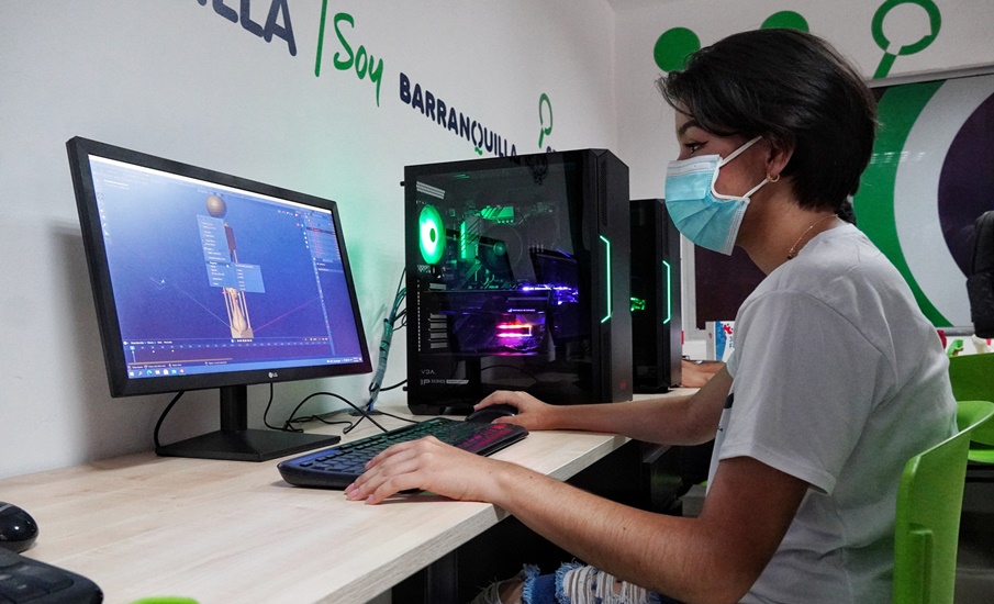 Abiertas inscripciones a ‘EmpoderaTech’, el programa que impulsará el empleo juvenil en el sector de la tecnología