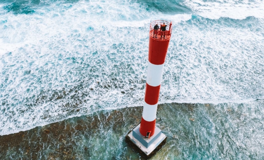 Faro de Low Cay deja satisfechos y seguros a pescadores de San Andrés