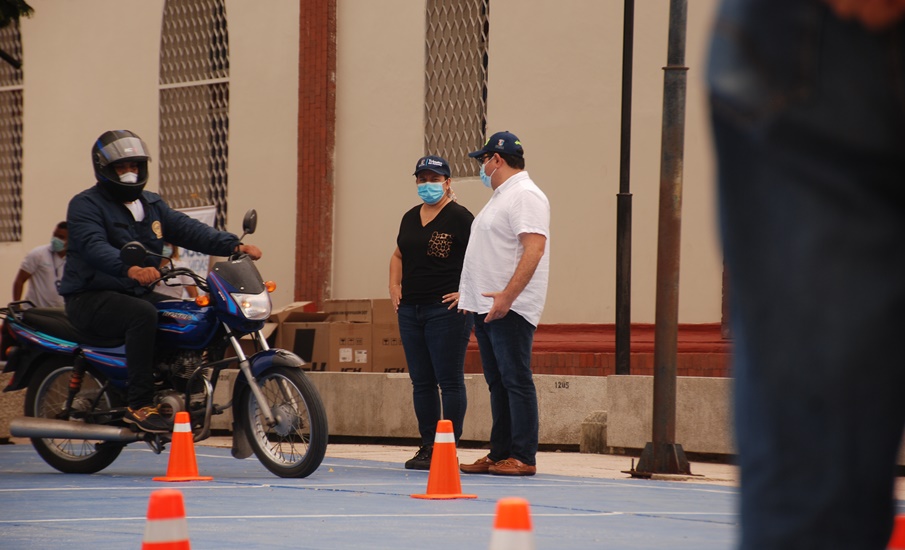 Tránsito del Atlántico busca reducir mortalidad de motociclistas con campaña sobre el uso del casco
