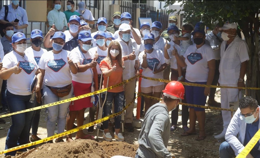 Gobernadora del Atlántico dio inicio a la construcción de redes de acueducto para el suroccidente de Puerto Colom