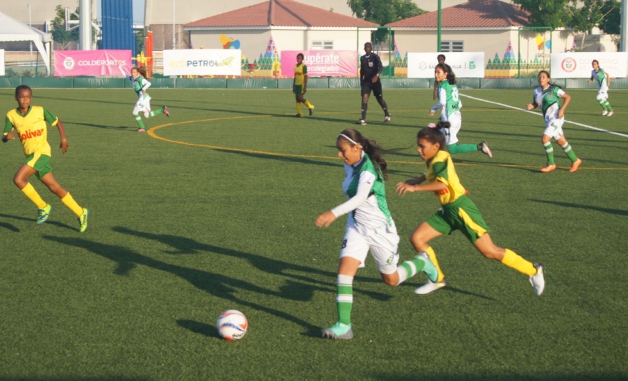 Suena el pitazo inicial para el Fútbol Femenino